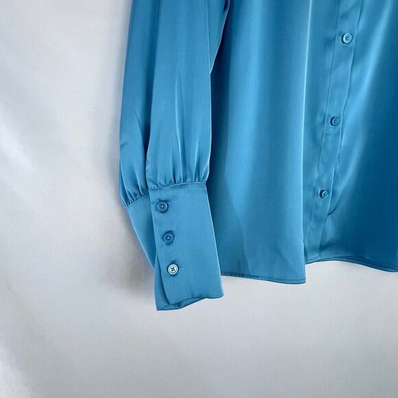 Halogen Solid Button-Up Shirt Women's Medium Blue Long Sleeve Business Career - Picture 6 of 8